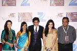 Shahrukh Khan at the Zee Cine Awards 2012 on 21st Jan 2012 (6).JPG